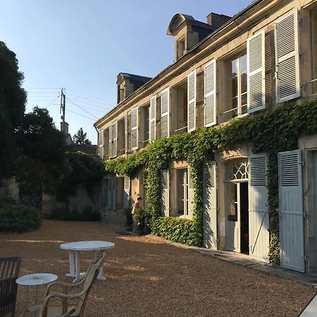 Chambres D'Hotes Le Clos De Bonneval Saint-Jean-de-Thouars Eksteriør bilde